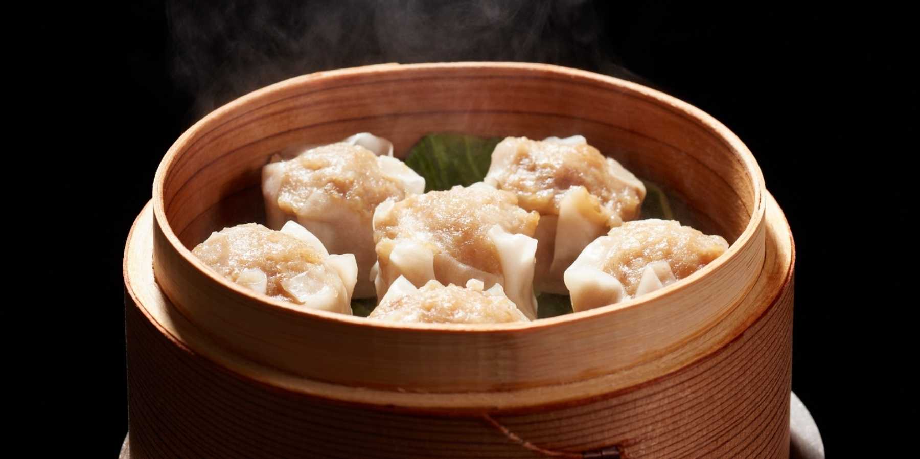 Ravioli dampfgaren, um Energie zu sparen