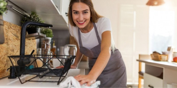 La checklist per affrontare le pulizie di primavera in cucina