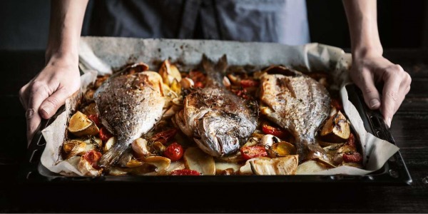 Odore di pesce in casa? Ecco come evitarlo (prima, durante, dopo)
